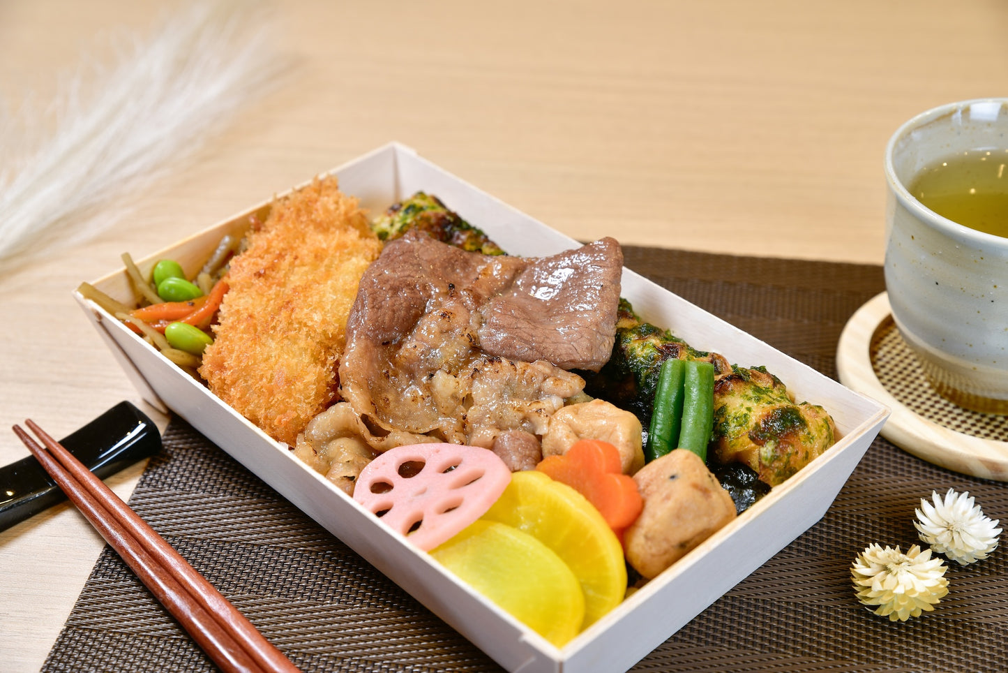 和牛すき焼き江戸前ちば海苔弁